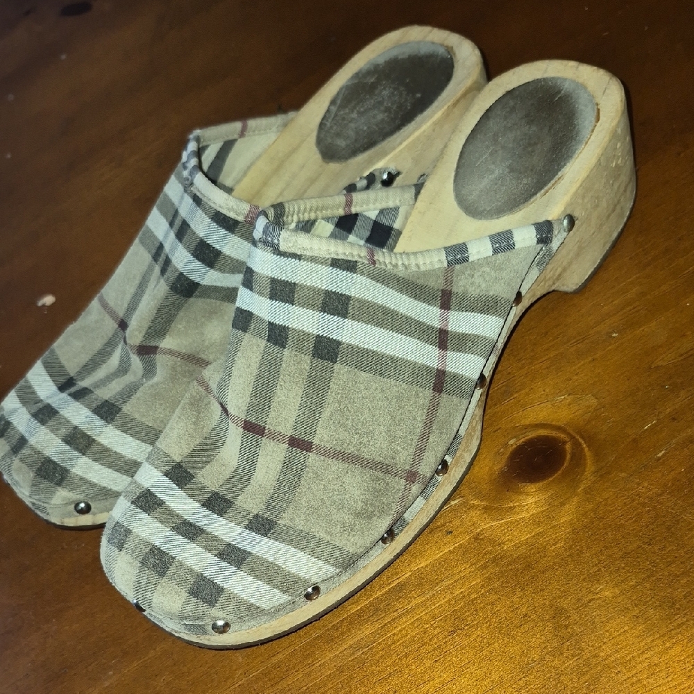 Burberry Plaid Slip-On Mules with Stud Accents - Picture 3 of 14